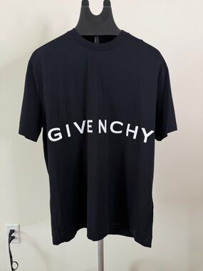 Givenchy Black Short Sleeve T-Shirt with White Logo Arc